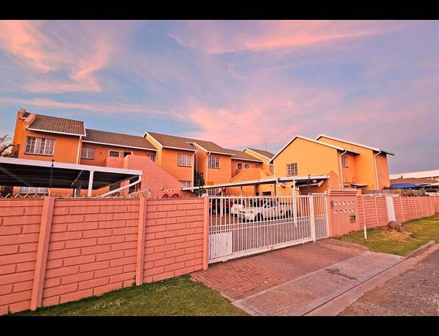 2 BEDROOM APARTMENT FOR SALE IN ALBERTON